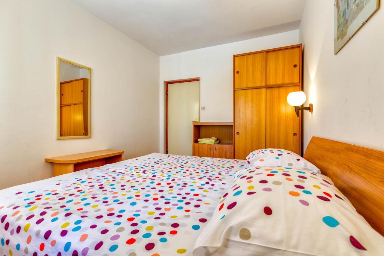 Apartments Margarita Mali Losinj Exterior photo